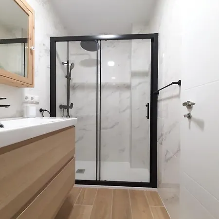 Apartamento Centro Playa * 기욘